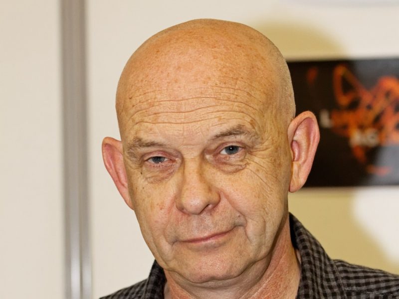 Doug Bradley, el Pinhead de Hellraiser que estuvo a punto de elegir un papel a cara descubierta