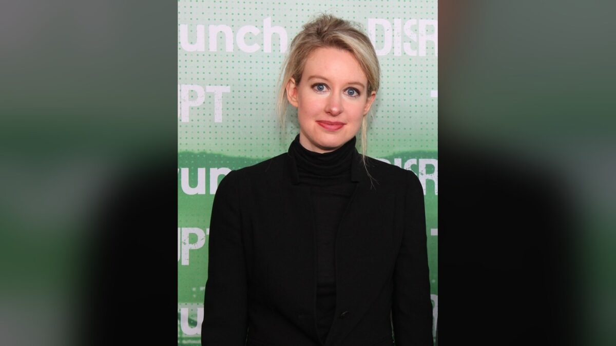 Elizabeth Holmes: da Theranos à prisão, a fundadora que nunca aceitou o veredicto