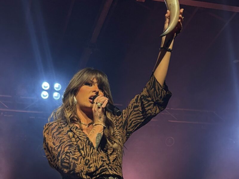 カントリー歌手Ella Langley「Choosin’ Texas」がBillboard Hot 100で通算24週1位、史上最長記録を更新