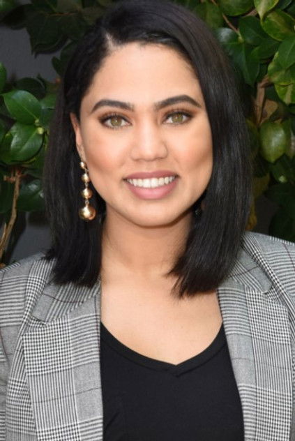 Ayesha Curry în rolul lui Heather