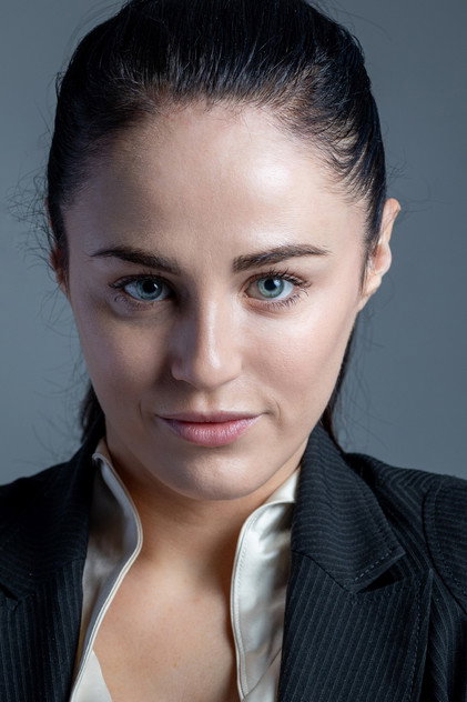 Danielle Ronald dans le rôle de Zoe