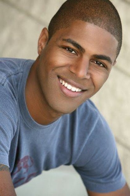 DeVaughn Nixon dans le rôle de Tyger Cropper