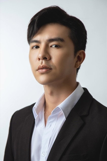 Steven Nguyễn 飾 Văn Cường