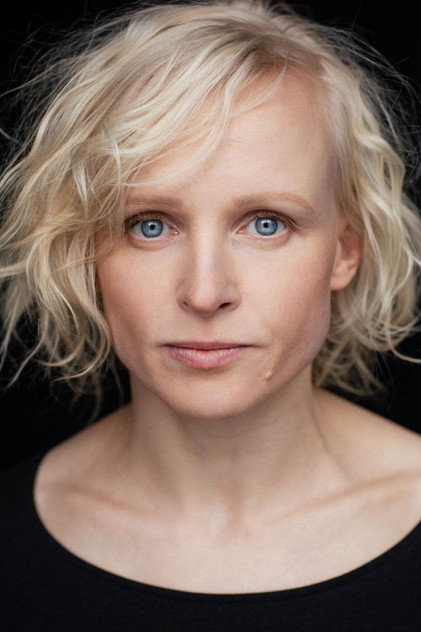 Anne Müller como Rex