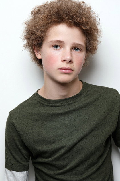 Aidan Wojtak-Hissong como Moose Freed