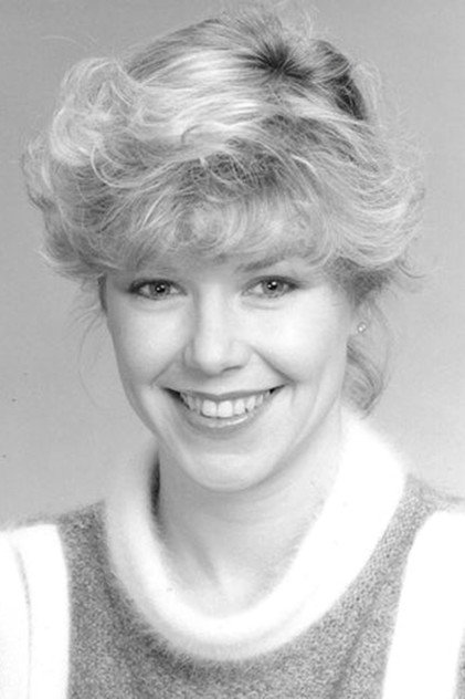 Adrienne King como Alice
