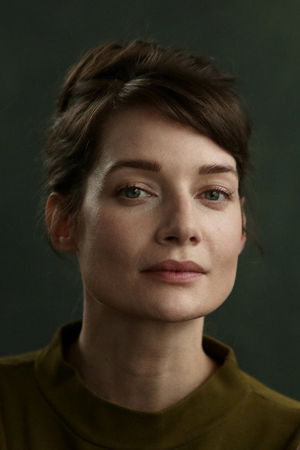 Stella Stocker dans le rôle de Helene (voice)