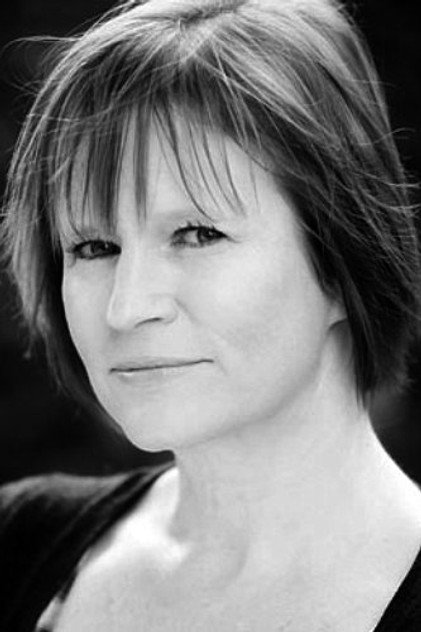 Lisa Palfrey como Sister Euphemia