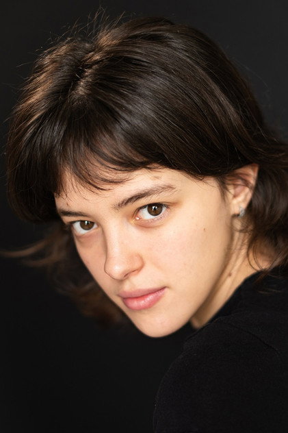 Sveva Romano Candelletta como Miki