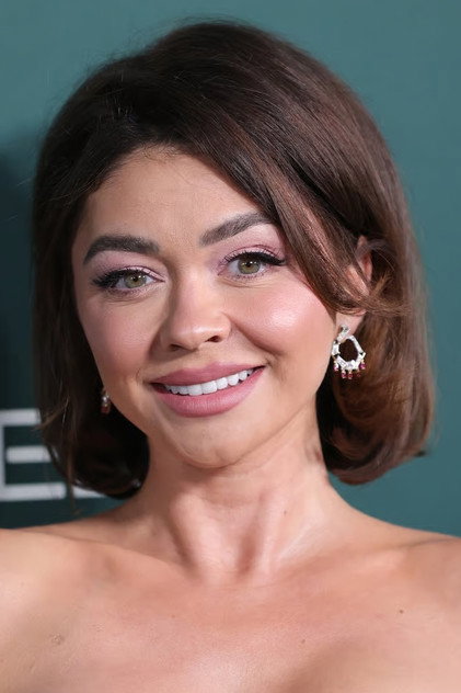 Sarah Hyland como Heidi