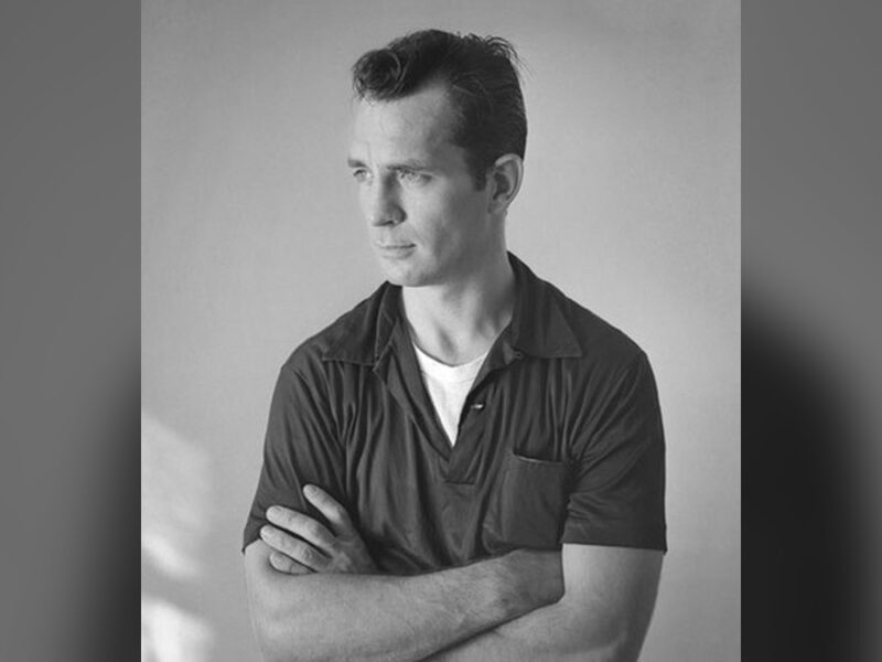 Jack Kerouac, el muchacho de Lowell que hablaba francés y cuyo rollo de En el camino se vendió en 12 millones de dólares