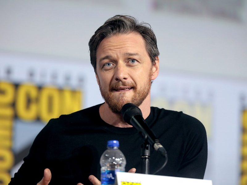James McAvoy fra Split instruerer nu sin første film om to skotske svindlere