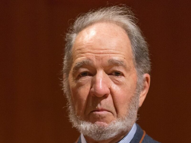 Jared Diamond, o observador de aves da Nova Guiné que transformou a pergunta de um ilhéu em Armas, Germes e Aço – Os Destinos das Sociedades Humanas