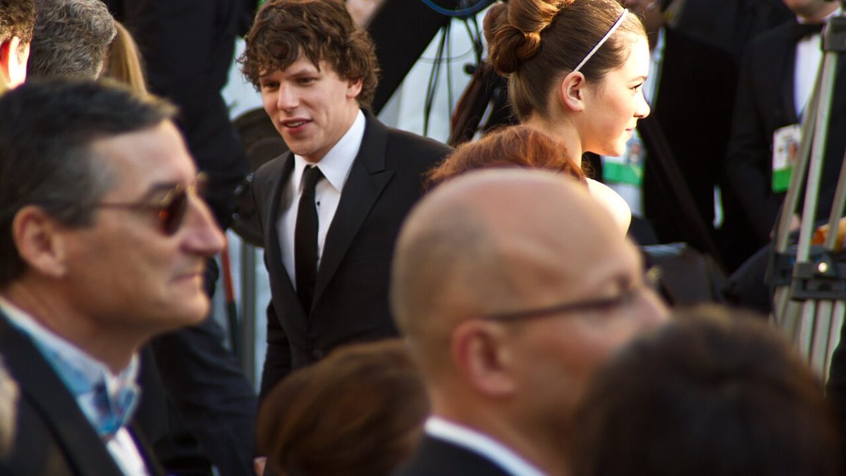 Jesse Eisenberg, dal nevrotico di The Social Network al regista premiato