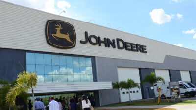 John Deere logo and wordmark on the facade of a John Deere building in Campinas, Brazil