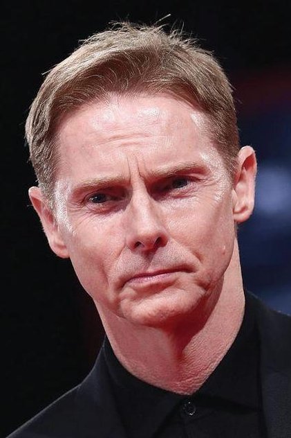 Sean Harris como Darren