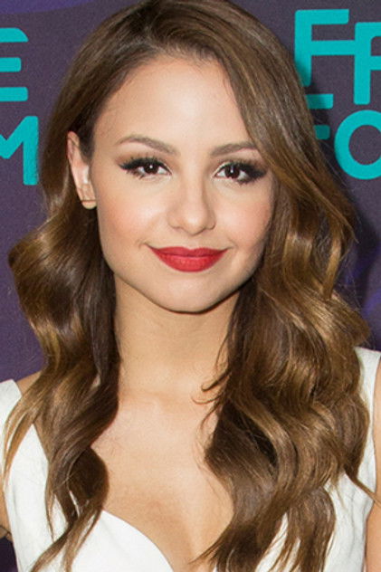 Aimee Carrero como Felicity