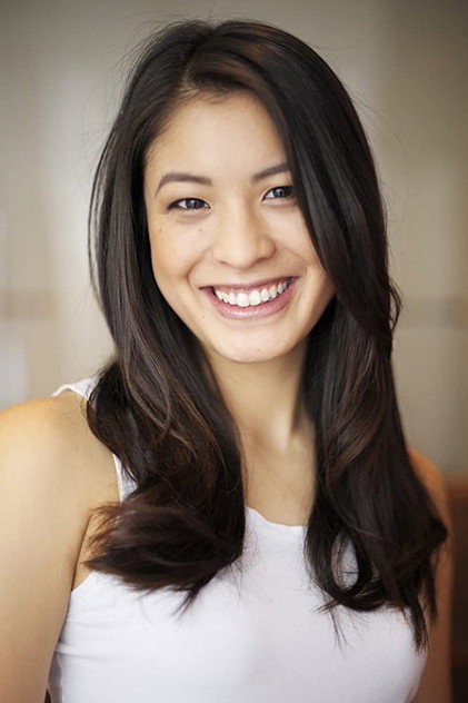 J.J. Fong as Amy Kwan