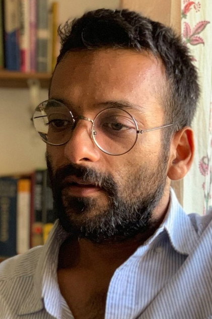 सुकांत गोयल nel ruolo di चिरंजीवी «चिरू» प्रभु