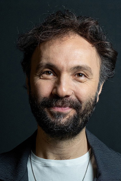Erdem Şenocak 역 Imam