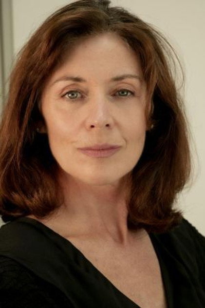 Jacinta Mulcahy în rolul lui Olivia Kennedy