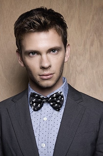 Devon Graye como Ryder Muybridge