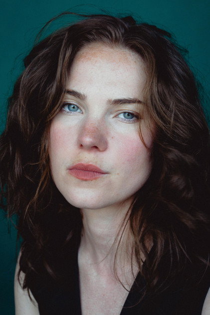 Jess Gabor como Sasha