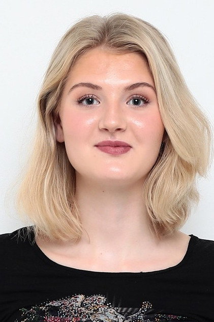 Tuva Beckman nel ruolo di cliente della discoteca