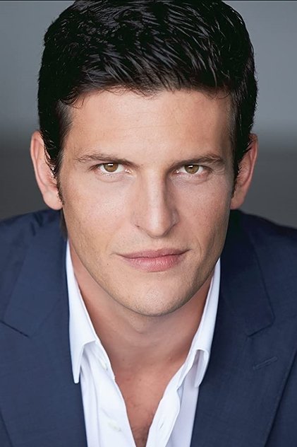 George Tchortov como Gary Yarborough/Talk Show Caller