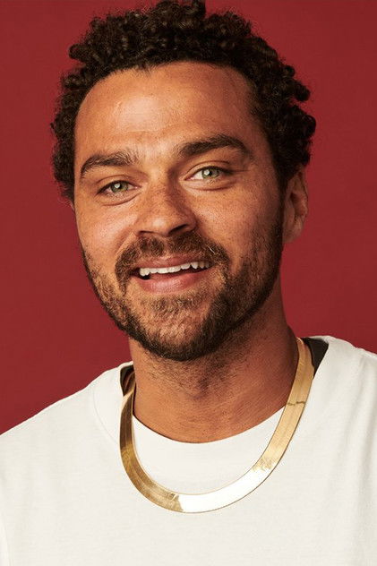 Jesse Williams como Irons