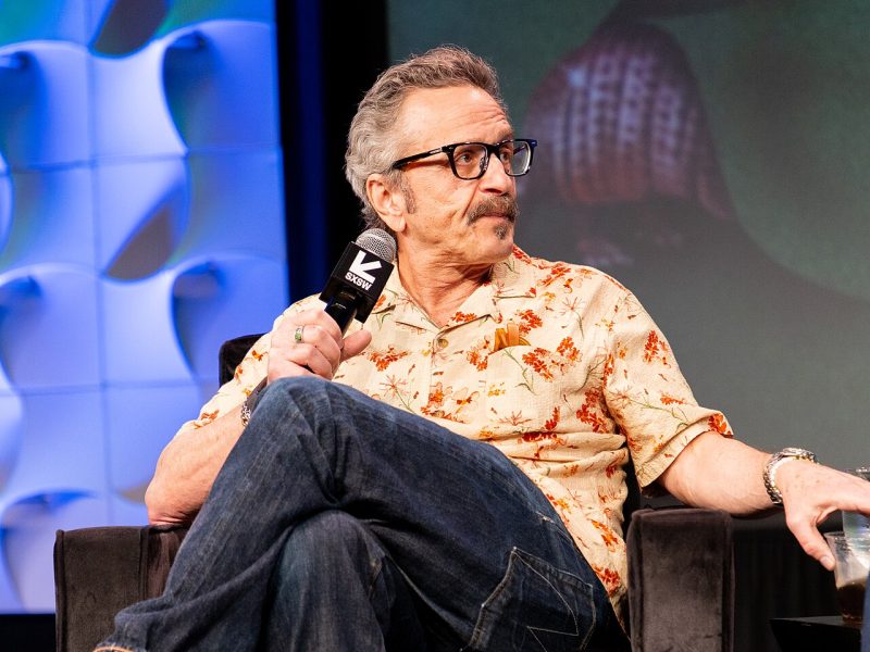 Marc Maron, o humorista que fechou a garagem do WTF e passou a protagonista