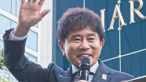 Masatoshi Hamada, Downtown’ı tek başına taşıyan komedyen Netflix’te ...