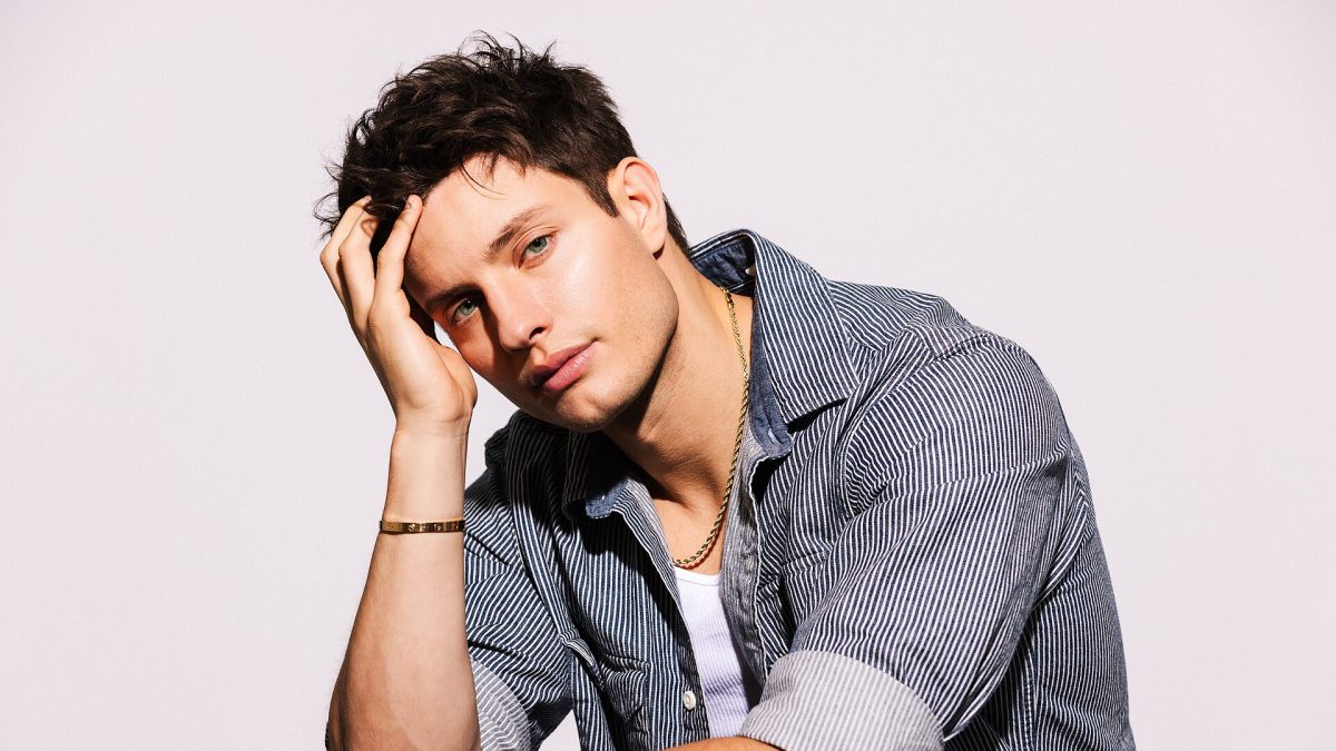 Matt Rife, el cómico que llena pabellones discutiendo con el público y vive en la polémica
