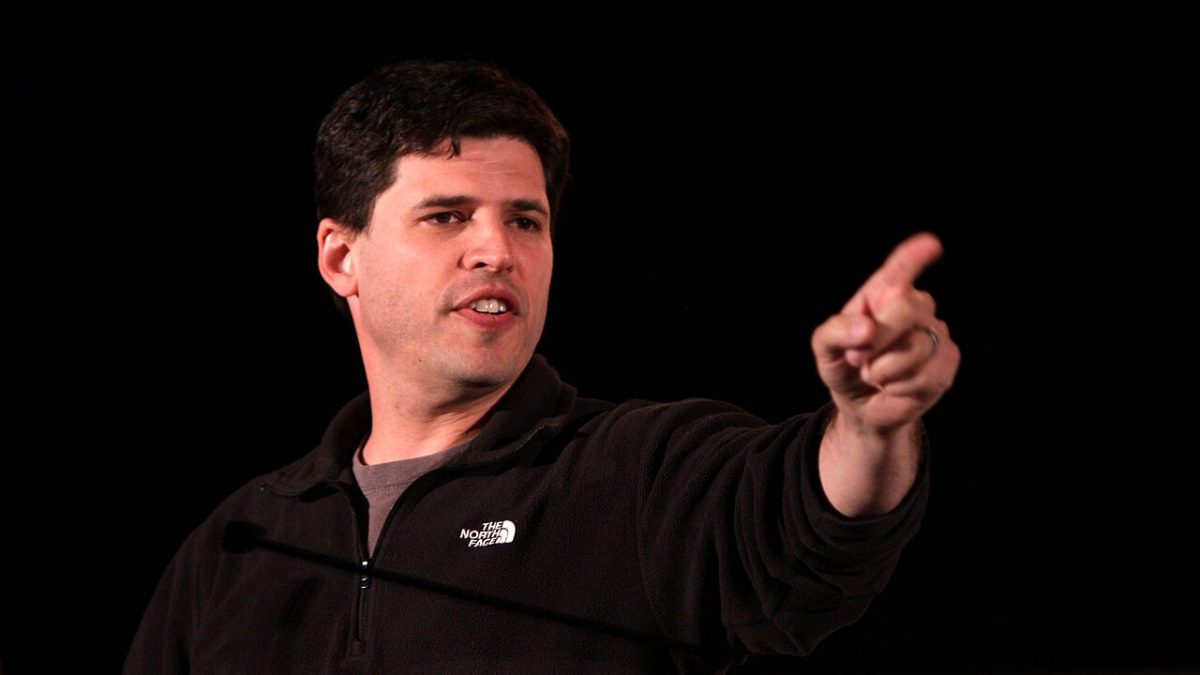 Max Brooks, el escritor de Guerra mundial Z que ve el fin del mundo como un problema de logística