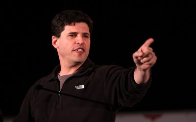 Max Brooks, tác giả World War Z viết ngày tận thế như một cẩm nang sinh tồn
