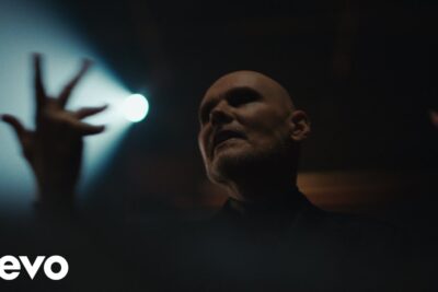 The Smashing Pumpkins 携手布奇·维格重聚，为《The Hunger Games》献唱《Black Stars》