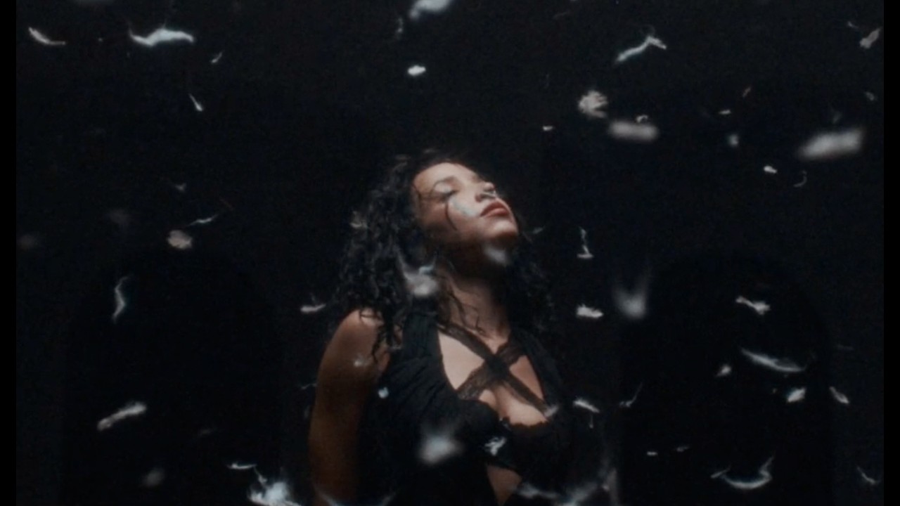 ティナーシェの「Pillow Fight」が、初のBillboard 200トップ10入りアルバムを予告