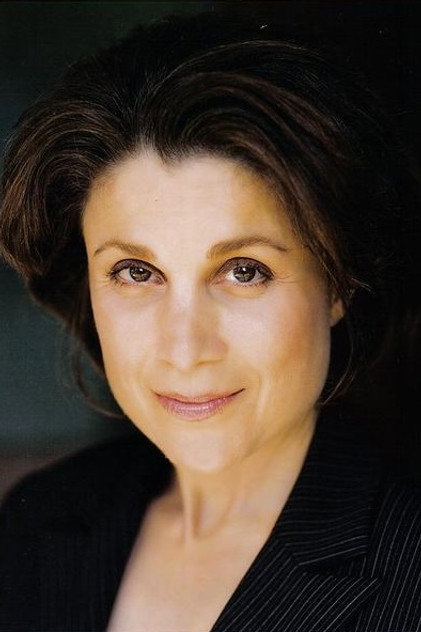 Viviana Zarrillo as Store Owner