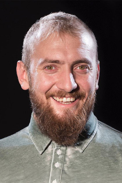Cihan Talay 역 Salih