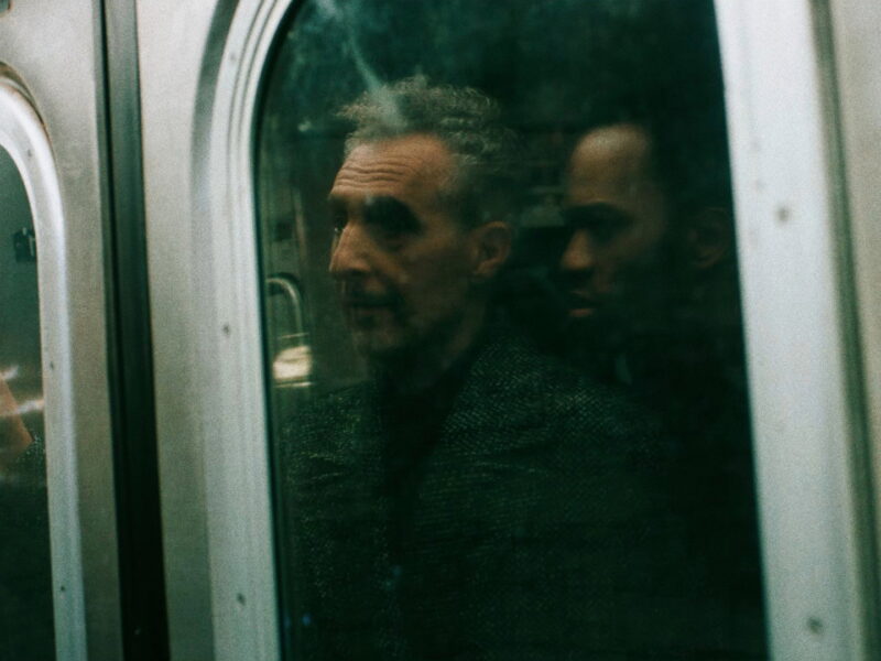 The Only Living Pickpocket in New York convierte a John Turturro en un ladrón que no dispara