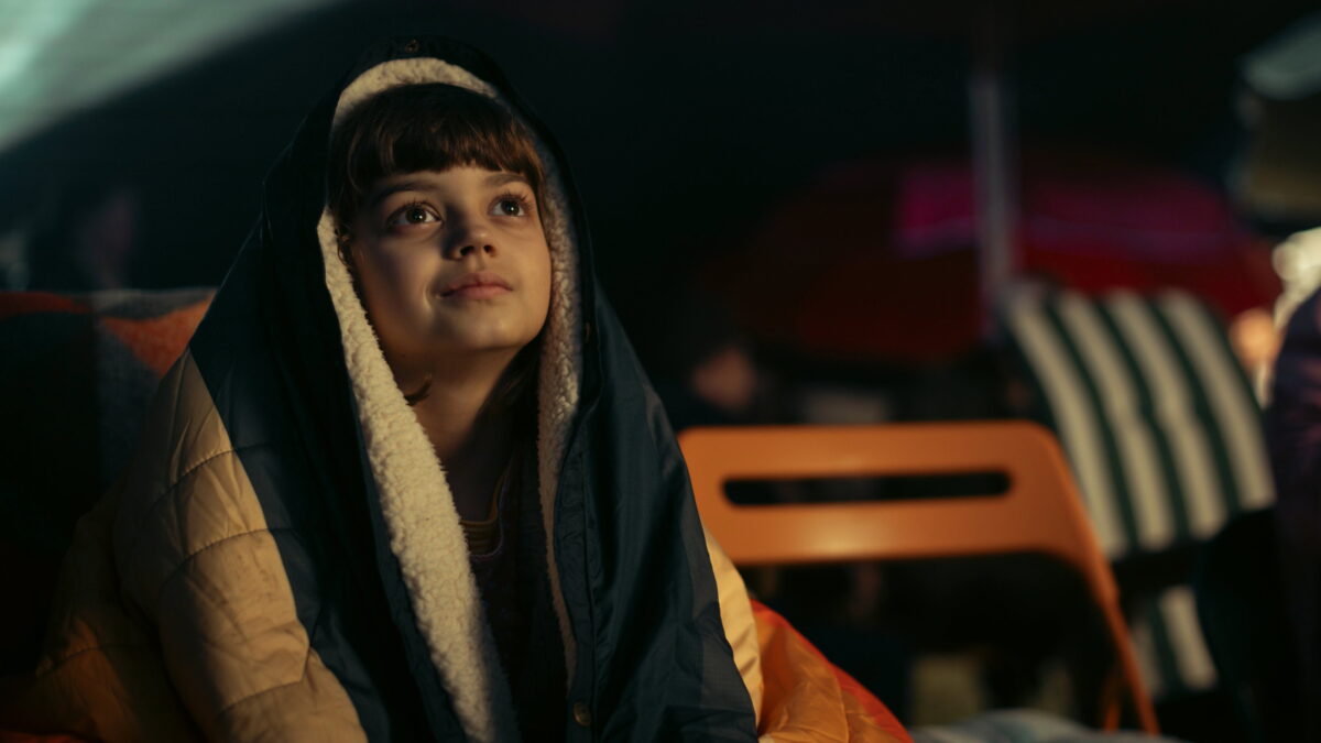 O Sinal (2024). Uma minissérie espacial alemã na Netflix. Crítica: divertida, familiar e sem muitas complicações