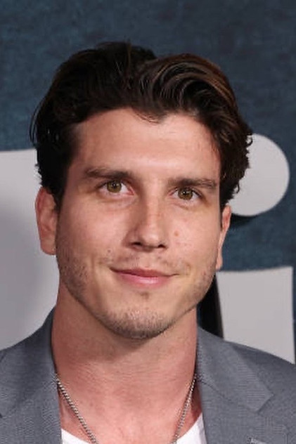 Alex Barone as Dean Barton