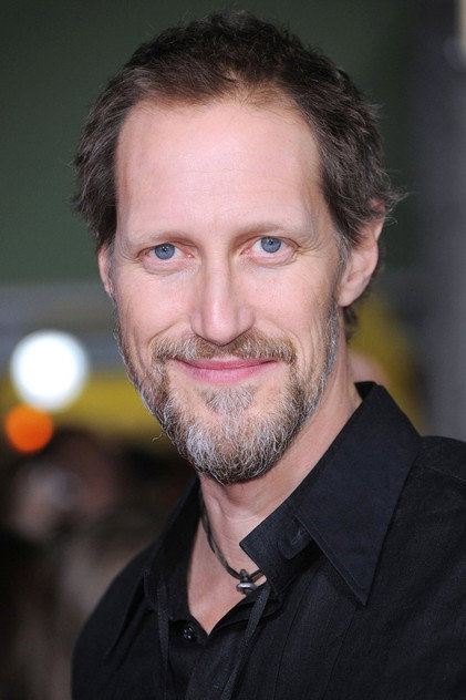 Christopher Heyerdahl como Chief Mattsson