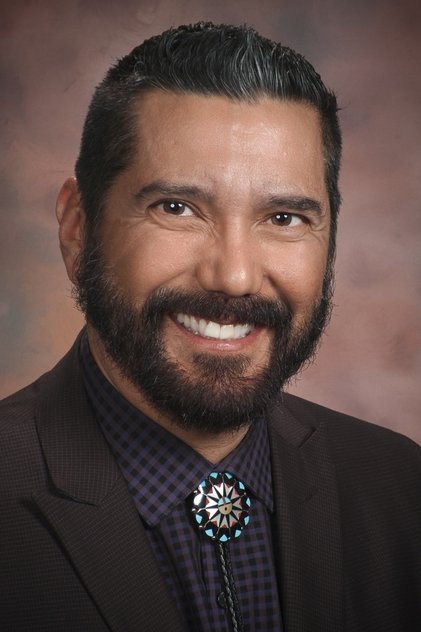 Steven Michael Quezada som Steven Gomez