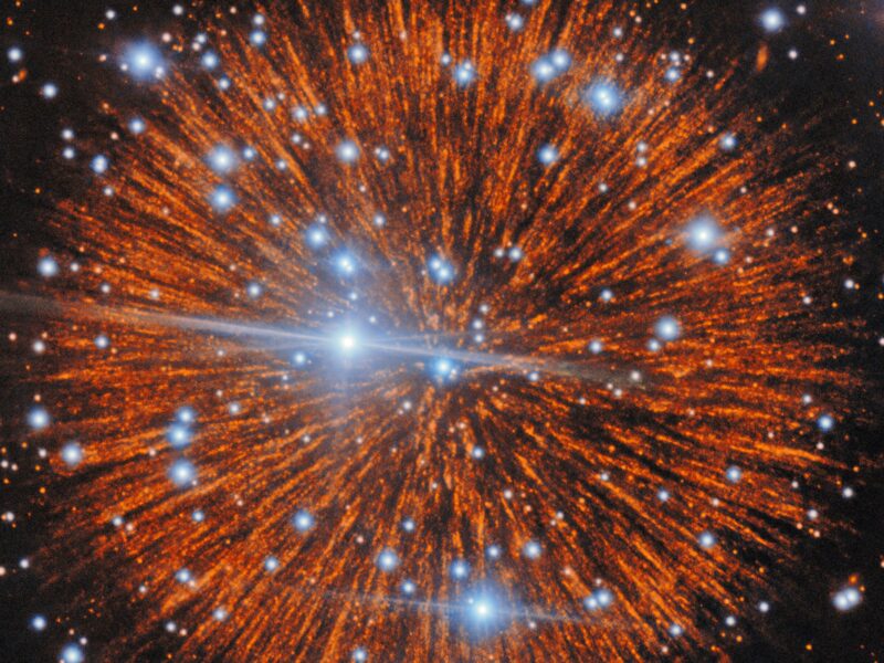 Supernowa z 1181 roku zostawiła węzły gazu 10 razy szersze niż orbita Neptuna