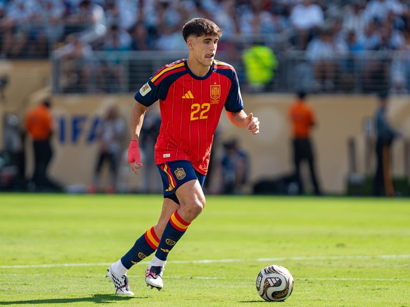 Pau Cubarsí, the passer Spain will remember for one desperate lunge
