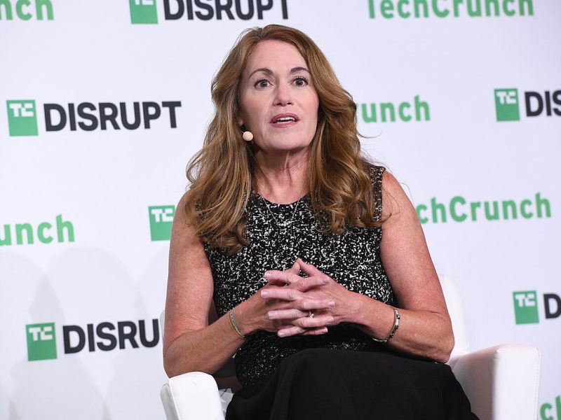 Peggy Johnson, la ejecutiva que apuesta por robots humanoides aún sin ganancias