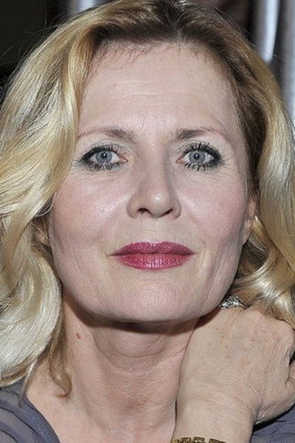 Grażyna Szapołowska como Mama Laury