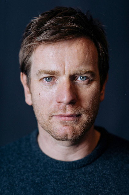 Ewan McGregor as Raymond