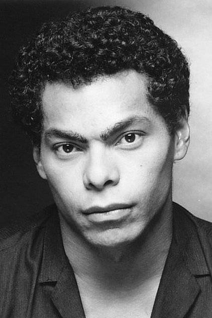 Marcus Chong como Tank